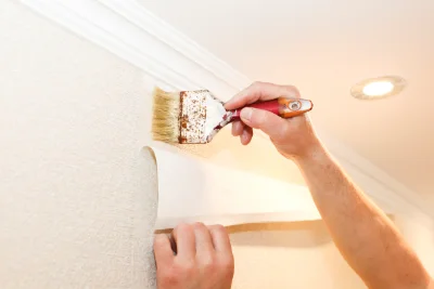 Pose de papier peint à Joncels — revêtements muraux et toiles de verre